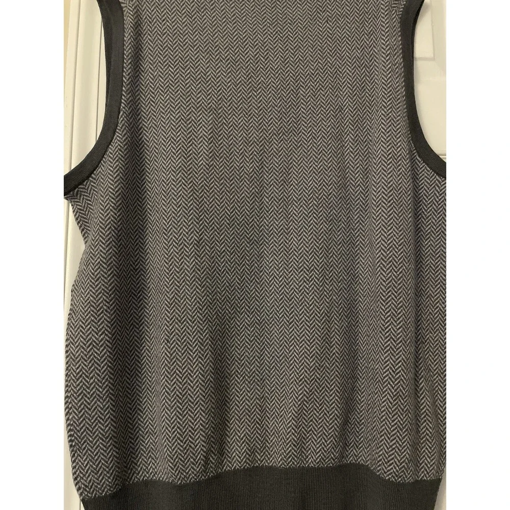 Bobby Jones pullover vest